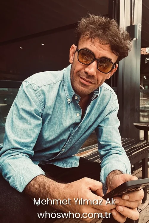 Biography profile photo of Mehmet Yılmaz Ak, exploring their age, birthplace, and career history. 
