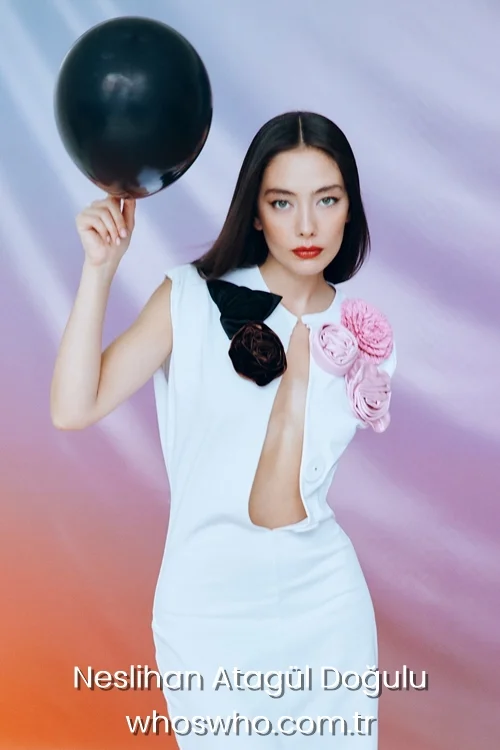 Biography profile photo of Neslihan Atagül Doğulu, exploring their age, birthplace, and career history. 