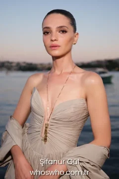 who is Şifanur Gül? Şifanur Gül kimdir? When was born Şifanur Gül? Şifanur Gül age? Şifanur Gül weight? Where was born Şifanur Gül?