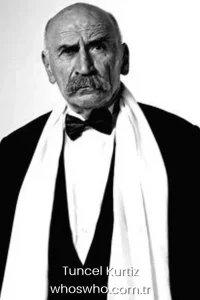 Tuncel Kurtiz