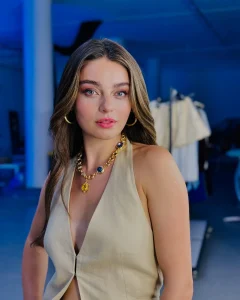 Biography profile photo of Ayça Ayşin Turan Probable Love, exploring their age, birthplace, and career history.