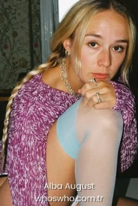 Alba August