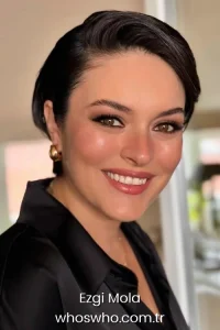 Ezgi Mola