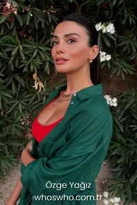 Özge Yağız