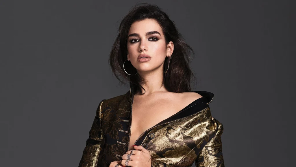 who is Dua Lipa? Dua Lipa kimdir? When was born Dua Lipa? Dua Lipa age? Dua Lipa weight? Where was born Dua Lipa?