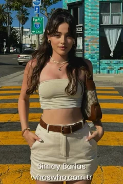 Simay Barlas weight simay barlas los angeles street style fashion